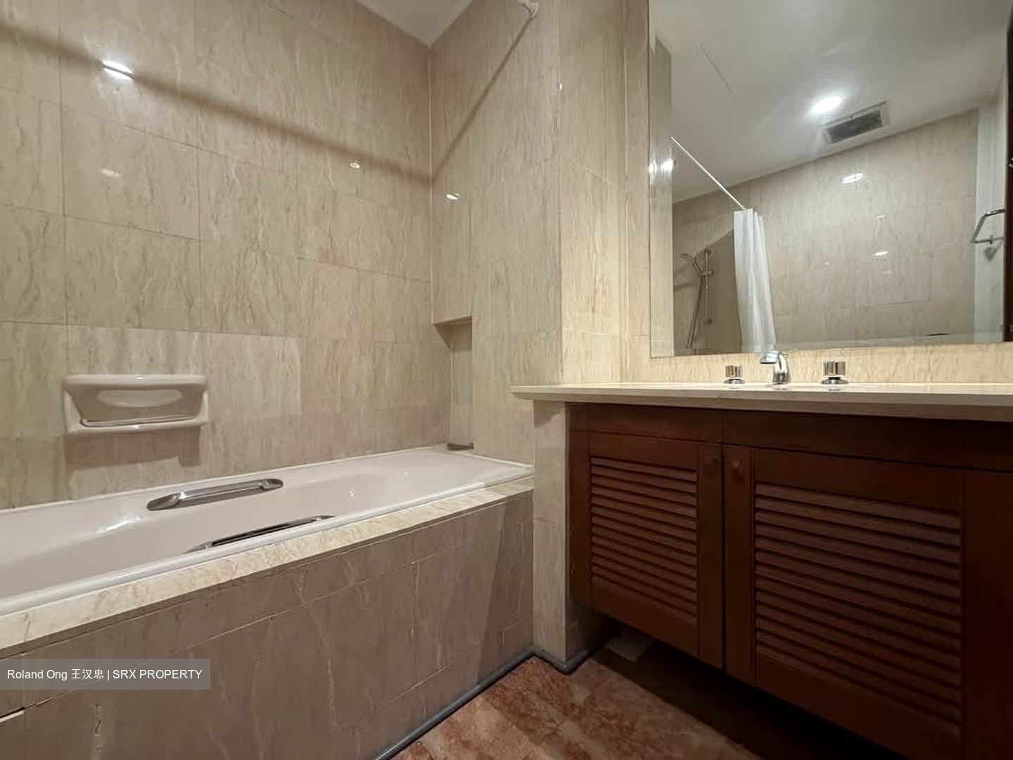Duchess Crest (D10), Condominium #585537571